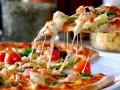 Ile kcal ma domowa pizza? Zaskakujące kalorie w ulubionym daniu