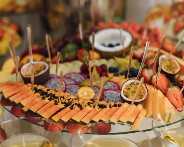 Proste przepisy na zdrowe przekąski, które pokochasz na każdą okazję